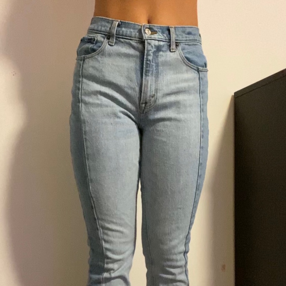 Half shade mom jeans